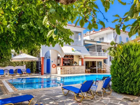 Hotel Melissa Gold Coast, Ситония