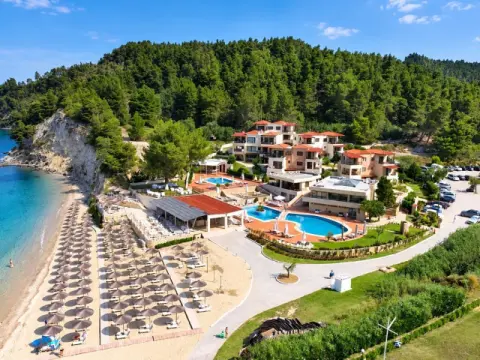 Elani Bay Resort, Касандра