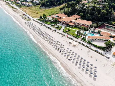 Possidi Holidays Resort & Suites Hotel, Касандра
