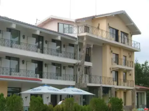 Хотел Виа Траяна, Беклемето