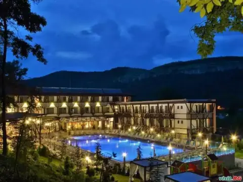 Park hotel Asenevtsi, Велико Търново