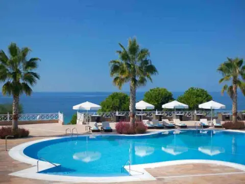 Pomegranate Wellness Spa Hotel, Касандра