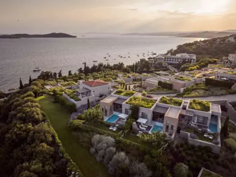 Eagles Villas Halkidiki, Атон