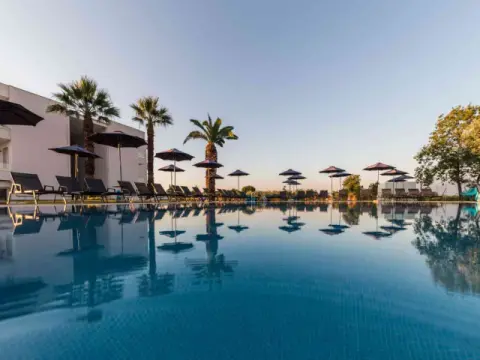 Mythic Summer Hotel, Олимпийска ривиера