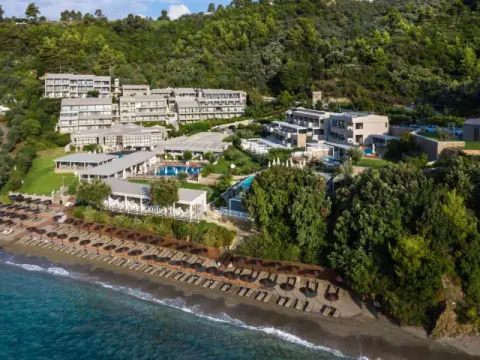 Kassandra Bay Resort, Suites & SPA, Скиатос